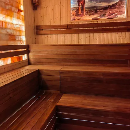 Balneo & Aura Welingrad