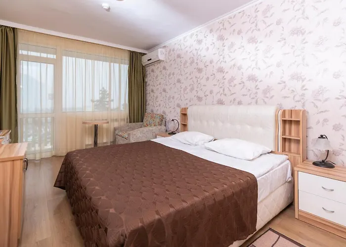 Хотел балнео и аура 3*