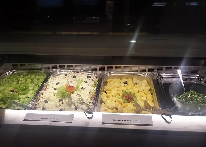 Хотел балнео и аура 3*