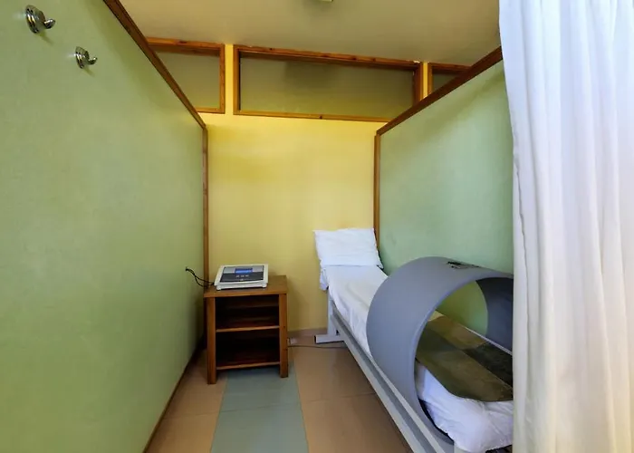 Хотел балнео и аура